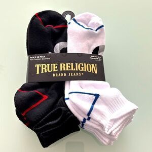 True Religion NWT 12 socks 6 white 6 black with Lago on each sock half cushion